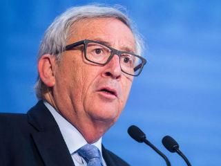 Βέβαια, οι επιφυλάξεις του προέδρου Juncker προέρχονται κυρίως από μια σειρά γεγονότων, όπως είναι η εσωτερική διαμάχη που έχει ξεσπάσει στο συγκυβερνών Σοσιαλδημοκρατικό Κόμμα, η παραίτηση του υπουργού για θέματα ΕΕ και φυσικά οι καθυστερήσεις που σημειώνονται στην χώρα για την καταπολέμηση της διαφθοράς