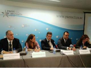 Η ημερίδα έλαβε χώρα στο πλαίσιο της Ευρωπαϊκής Εβδομάδας των Περιφερειών και των Πόλεων και αποτέλεσε μια εξαιρετική ευκαιρία για τους Δήμους να παρουσιάσουν εκτός από τα ιδιαίτερα χαρακτηριστικά των τόπων τους, τις επενδυτικές ευκαιρίες που υπάρχουν όπως για παράδειγμα το γεωθερμικό πεδίο στο Παγγαίο ή το νέο λιμάνι στη Θάσο. Επίσης, κατά τη διάρκεια των εισηγήσεων δόθηκε η δυνατότητα για ανταλλαγή καλών εμπειριών, μεταφορά τεχνογνωσίας από τα ανώτερα στελέχη της Ευρωπαϊκής Επιτροπής και άλλους ειδικούς εμπειρογνώμονες, καθώς επίσης και ευκαιρίες για εξωστρέφεια και δημιουργία δικτύων με άλλους φορείς της τοπικής αυτοδιοίκησης από την Ευρωπαϊκή Ένωση.