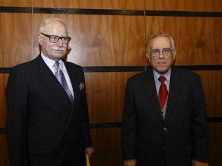 Αναφερόμενος στο βιβλίο, ο Πρόεδρος του Hellenic American University, Λεωνίδας Φοίβος Κόσκος, τόνισε ότι ο συγγραφέας εντοπίζει στο πόνημά του τις αδυναμίες του υπάρχοντος παραγωγικού μοντέλου στην χώρα και άρα προτείνει μεταρρυθμίσεις που από καιρό θα έπρεπε να είχαν δρομολογηθεί. Αναφέρθηκε επίσης στην προβληματικότητα της δημόσιας εκπαίδευσης, η οποία αναπαράγει κομματισμό, εξαγορά συνειδήσεων και αντιπαραγωγικές νοοτροπίες.
