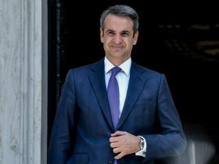 Στο μεταξύ, αναμένουμε στις 2 Αυγούστου τη δημοσιοποίηση της αξιολόγησης της ελληνικής οικονομίας από τον οίκο Fitch και στις 23 του ίδιου μήνα από την Moody’s. Η Αθήνα αναμένει αναβαθμίσεις και μετάβαση ένα πεδίο κοντύτερα στην επενδυτική βαθμίδα. Την διάχυτη αισιοδοξία για τις προοπτικές της ελληνικής οικονομίας ενδυναμώνει και ο Πιέρ Μοσκοβισί, που στα σημερινά “Νέα” αναφέρει πως δεν υπάρχει πλέον η ανάγκη της ύπαρξης ενός επικεφαλής στην αποστολή της Κομισιόν που εποπτεύει τις εξελίξεις στην οικονομία της Ελλάδας. Στην οικονομία, όπως και στη ζωή, προχωρείς βήμα- βήμα…