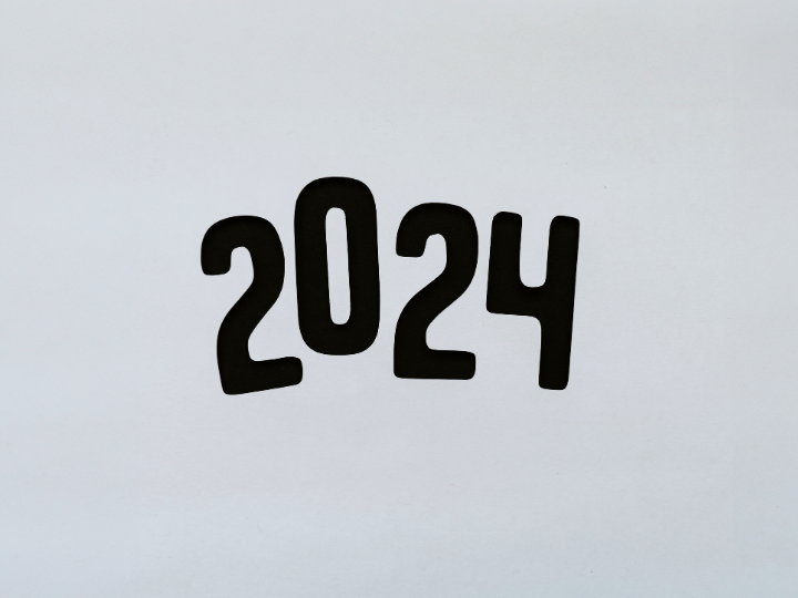 Στην ομάδα των χωρων BRICS εντάσσονται από 1/1/24 η Σαουδική Αραβία, τα Ηνωμένα Εμιράτα, το Ιράν, η Αίγυπτος και η Αιθιοπία. Η ομάδα των χωρών BRICS πλέον αντιπροωπεύει το 30% του παγκόσμιου ΑΕΠ και το 43% της παγκόσμιας παραγωγής πετρελαίου.