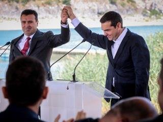 Ο Σκοπιανός πρωθυπουργός μιλώντας για διδασκαλία της μακεδονικής γλώσσας στην Ελλάδα, σφύριζε κλέφτικα στα εδώ όργανά του να σπεύσουν να φτιάξουν ΜΚΟ και άλλες οργανώσεις, με σκοπό να διαδώσουν την λεγόμενη «μακεδονική» γλώσσα στην χώρα μας.Σε όλα αυτά ο Α. Τσίπρας τηρεί σιγή ιχθύος, μια και επιμένει όλες αυτές τις ημέρες στην Ελλάδα και στο εξωτερικό, να μιλάει με τα καλύτερα λόγια για την συμφωνία των Πρεσπών