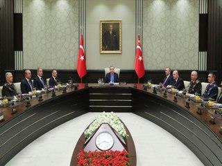 Η Κυβέρνηση αναγνωρίζοντας το υπάρχον κενό, ανέλαβε τη νομοθετική πρωτοβουλία στο πλαίσιο του νέου οργανισμού του Υπουργείου Εξωτερικών να συγκροτήσει το ΣΕΑ. Η επιλογή της, είναι αυτή του ειδικού συλλογικού συμβουλευτικού οργάνου, υπό τον Πρωθυπουργό, διατηρώντας παράλληλα το ΚΥΣΕΑ, προς λήψη αποφάσεως σε θέματα εξωτερικής πολιτικής, ασφάλειας και άμυνας, χωρίς βεβαίως καμία βελτίωση της λειτουργικότητάς του.