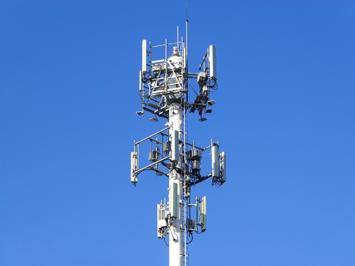 Ο διπλασιασμός των παγκόσμιων συνδέσεων 5G παρακολουθεί τη χρήση δεδομένων κινητής τηλεφωνίας, η οποία επίσης διπλασιάζεται περίπου κάθε χρόνο.