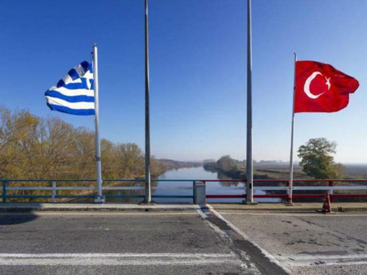 «Η Τουρκία είναι ένας επίφοβος, έμπειρος αντίπαλος, σε συνεχή πολεμική εγρήγορση. Επί δεκαετίες διεξάγει πόλεμο χαμηλής έντασης με τους Κούρδους. Είναι ενεργώς εμπλεγμένη στο ασταθές γεωπολιτικό τοπίο της Μέσης Ανατολής, διεκπεραιώνοντας πολεμικές επιχειρήσεις, ακόμη και εκτός του εδάφους της.»