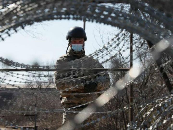 «Καθώς πολεμάμε τον Covid-19, πρέπει να κάνουμε το παν για να προστατεύσουμε την υγεία των δημοκρατιών μας. Οφείλουμε να παραδεχτούμε ότι η υπεράσπιση της δημόσιας υγείας και η υπεράσπιση της δημοκρατίας είναι δύο μέτωπα της ίδιας μάχης.»