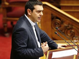 Η άνοδός του στην εξουσία στηρίχθηκε στην ενοποιητική δυναμική μιας ακραίας αντιμνημονιακής δημαγωγίας, παρά σε κάποιον ευρύ διαταξικό συνασπισμό. Η μεσαία αυτή τάξη, από την οποία ο ΣΥΡΙΖΑ δεν προήλθε και τα συμφέροντα της οποίας οι πολιτικές του δεν υπηρέτησαν, ήταν εκείνη που τιμώρησε την κυβέρνηση στις τελευταίες διπλές εκλογές. Τη μεσαία τάξη τώρα, επ’ εσχάτων, θυμήθηκε η κυβέρνηση σε μια απέλπιδα τελική προσπάθεια προεκλογικού εξευμενισμού.