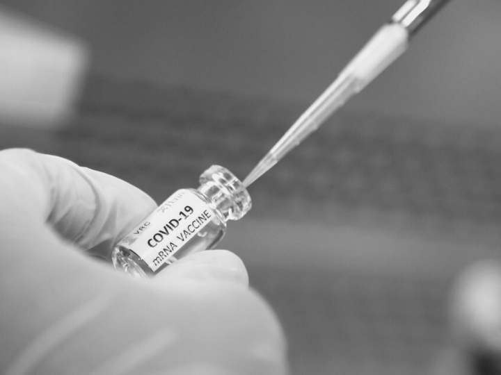 «Το ζήτημα είναι αν γνωρίζει ο καθένας εξ ημών την διαφορά του ’’πρέπει’’ από το ’’επιβάλλεται’’. Εκεί ίσως να κρίνεται το στοίχημα της διάκρισης μεταξύ πίστης-εμπιστοσύνης.»