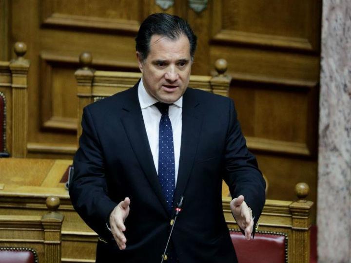 Με αύξηση του προϋπολογισμού του Αναπτυξιακού Νόμου, έμφαση στις ιδιωτικοποιήσεις, τις Συμπράξεις Δημοσίου- Ιδιωτικού Τομέα και τις στρατιωτικές επενδύσεις και φυσικά τη βέλτιστη αξιοποίηση του καινούριου, «διπλού» αναπτυξιακού προγράμματος, στοχεύουμε να καλύψουμε με γρήγορα βήματα το επενδυτικό κενό που μας κληροδότησε η πρόσφατη οικονομική κρίση.