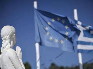 Πέρα όμως από την νομιμοποίηση της δυναμικής, που αναπτύσσεται σε πραγματικό χρόνο, η ανθρώπινη δραστηριότητα έχει μακροπρόθεσμα επιπτώσεις, οι οποίες δρομολογούνται σε πολύ μικρό χρονικό διάστημα, ενώ ταυτοχρόνως δεν γίνονται αντιληπτές, ούτε συνειδητοποιούνται