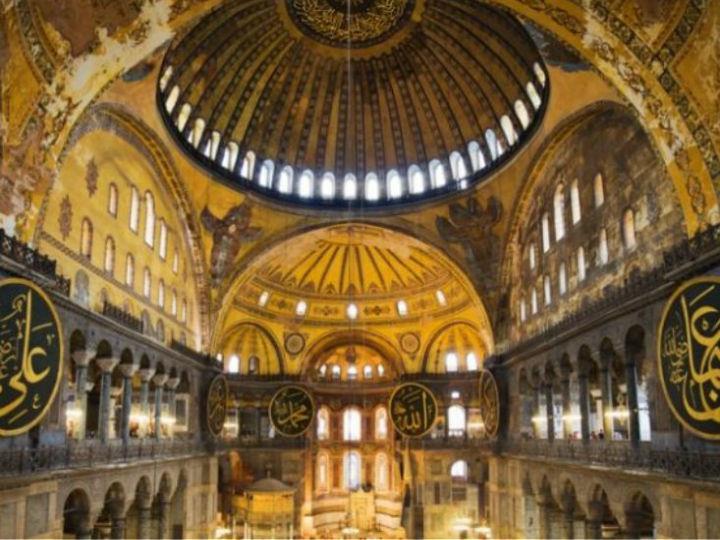 «Η Αγία Σοφία κοσμεί τον Οικουμενικό Πολιτισμό και αποτελεί τραγικήν ειρωνεία να πιστεύουν κάποιοι μικρόψυχοι ότι μπορούν να αλλοιώσουν την Ιστορική Δυναμική της, βιάζοντας με ψευδεπίγραφες προσευχές την Ιερότητά της.»