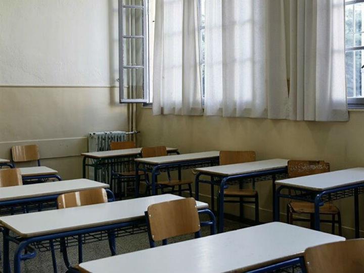 Η συμμετοχή σε δραστηριότητες επιχειρηματικής εκπαίδευσης ενισχύει την αυτονομία, την αυτοπεποίθηση, την εξωστρέφεια και την κοινωνικότητα των μαθητών, καλλιεργεί σημαντικές οριζόντιες δεξιότητες, όπως η αυτόνομη μάθηση, η κριτική σκέψη, η επικοινωνία, η πρωτοβουλία, η οργάνωση, η στοχοπροσήλωση, η ανάληψη ελεγχόμενου ρίσκου κ.ά.