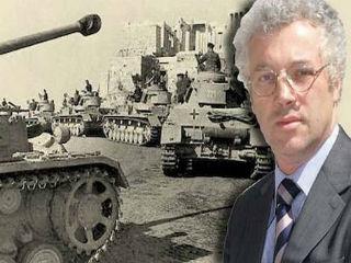 H Γερμανία χρωστάει στην Ελλάδα ένα τεράστιο ποσό μιας και οι Γερμανοί δεν κατέβαλαν ποτέ κανένα αντίτιμο για τις δολοφονίες και τις λεηλασίες που πραγματοποιήθηκαν κατά το Δεύτερο Παγκόσμιο Πόλεμο.