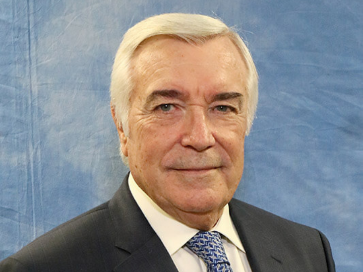 «Η αλήθεια, κρύβεται εκεί όπου δεν κοιτάμε. Η αλήθεια κρύβεται στον καθένα μας. Πώς περιμένουμε να αλλάξει η κοινωνία, εάν εμείς παραμένουμε ίδιοι;».