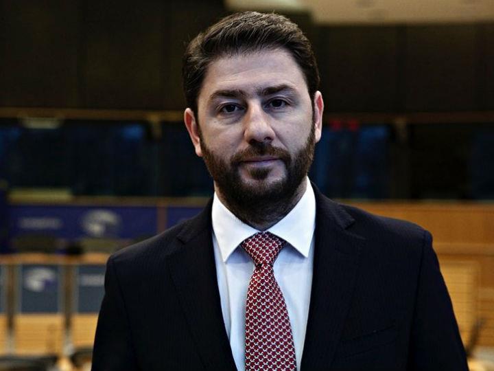 Ο μεγάλος χαμένος των διαπραγματεύσεων φαίνεται ότι είναι ο Ευρωπαϊκός προϋπολογισμός. Ενώ οι απαιτήσεις που έχουμε από την Ευρώπη ολοένα και αυξάνονται, το νέο Δημοσιονομικό πλαίσιο στο οποίο κατέληξαν οι Ευρωπαίοι ηγέτες δεν συμβαδίζει με τις φιλοδοξίες και είναι χαμηλότερος από το απερχόμενο, το οποίο ήταν με τη σειρά του επίσης χαμηλότερο από τον προηγούμενο, ξεπερνώντας με τα βίας το 1% του Ευρωπαϊκού ΑΕΠ. 