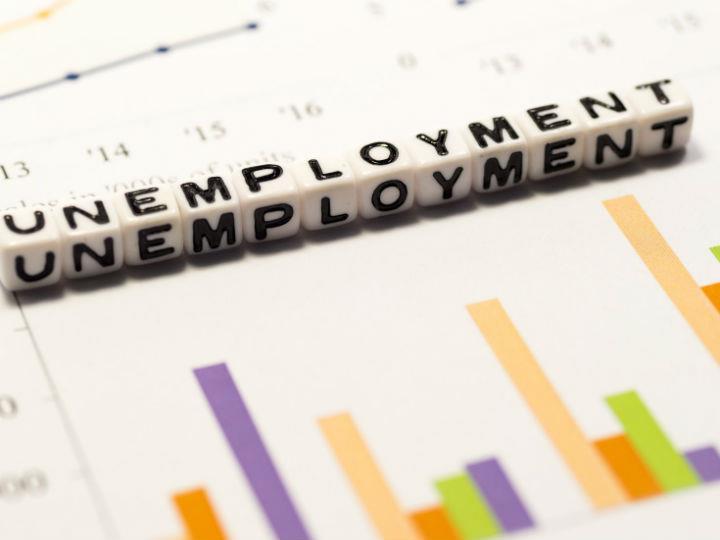Η ανεργία στην Ευρωζώνη ανήλθε στο 7,8% τον Ιούνιο από 7,7% που ήταν το Μάιο, σύμφωνα με τα στοιχεία που έδωσε στη δημοσιότητα σήμερα η Eurostat. Όσον αφορά την ΕΕ, το ποσοστό ήταν 7,1% τον Ιούνιο, από 7,0% τον Μάιο.