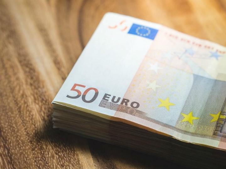 «Τα θιγόμενα συμφέροντα πάντα εμποδίζουν όσο μπορούν τις ανεπιθύμητες πολιτικές αλλαγές και μεταρρυθμίσεις. Πάντα υπάρχουν εμπόδια και αντιρρήσεις και όμως κάποιες αλλαγές και μεταρρυθμίσεις προχωρούν.»