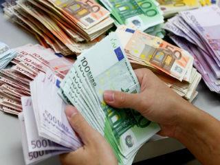 Ο μεγάλος και νομπελίστας Αμερικανός οικονομολόγος Milton Friedman, είχε διατυπώσει έναν καθολικό νόμο, ο οποίος έλεγε ότι «ο πληθωρισμός είναι παντού και πάντα νομισματικό φαινόμενο».