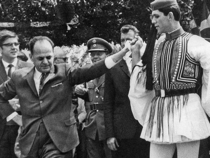 «Ο Παπαδόπουλος αποδεδειγμένα ήταν ο οργανωτής του περίφημου σαμποτάζ στον Έβρο το 1965, με την βενζίνη στα στρατιωτικά οχήματα. Ο σάλος έφτασε στην Βουλή όπου ο υφυπουργός Άμυνας Μιχ. Παπακωνσταντίνου επέμενε ότι έπρεπε να αποστρατευτεί γιατί ήταν σαφές ότι ήταν ένας συνωμότης με ηγετικές φιλοδοξίες...»