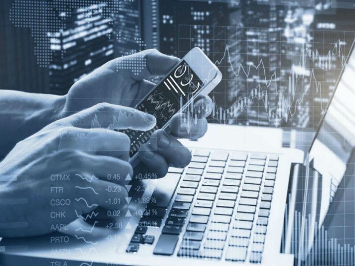 «Στην ιστορία της επιστήμης, λίγοι μόνο στοχαστές είχαν το σπάνιο προνόμιο να συμβάλουν με το έργο τους στη διαμόρφωση ενός ολότελα νέου γνωστικού κλάδου και επίσης να παραμείνουν για πολλές δεκαετίες οι μέγιστες αυθεντίες και οι ανανεωτές αυτού του κλάδου.»