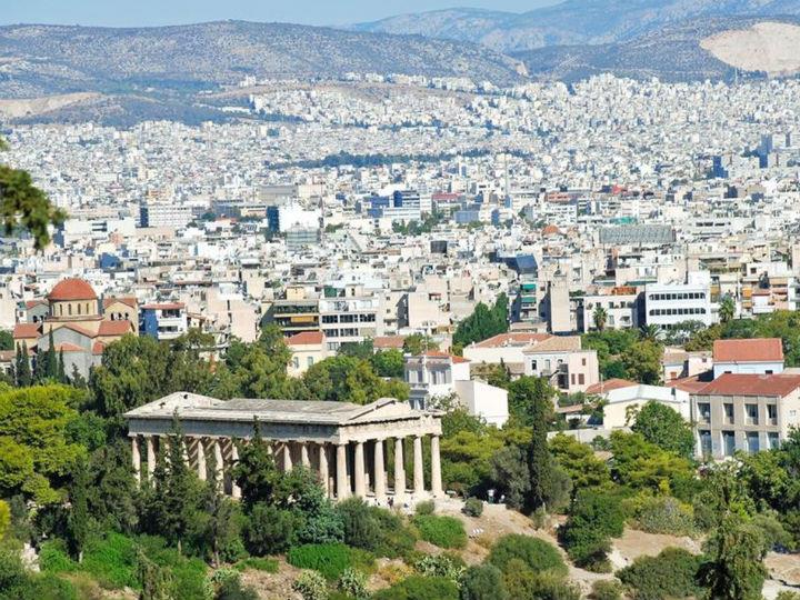 «Στην οικονομία μάλλον επιβεβαιώνεται το αναμενόμενο σενάριο της ύφεσης γύρω στο 7%-8% με την ανάκαμψη να είναι αισθητή αλλά να βραδυπορεί.»