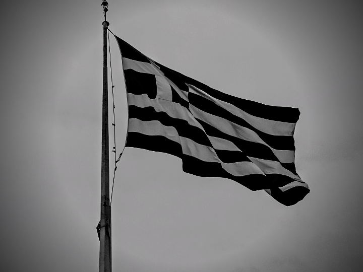 Με αυτή την έννοια διαχρονικά, το πολιτικό σύστημα, πέρα από τους κατέχοντες σήμερα την εξουσία, έχει σημαντικό μερίδιο ευθύνης.