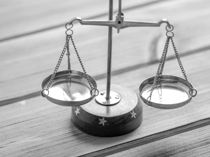 «Ο πόλεμος στην Ουκρανία μπορεί να αιφνιδίασε το Πεκίνο και τού προκάλεσε πονοκεφάλους, αλλά δεν αλλάζει τις βασικές παραδοχές, πάνω στις οποίες έχει συγκροτηθεί το σινορωσικό δίδυμο.Ο πόλεμος στην Ουκρανία μπορεί να αιφνιδίασε το Πεκίνο και τού προκάλεσε πονοκεφάλους, αλλά δεν αλλάζει τις βασικές παραδοχές, πάνω στις οποίες έχει συγκροτηθεί το σινορωσικό δίδυμο.»
