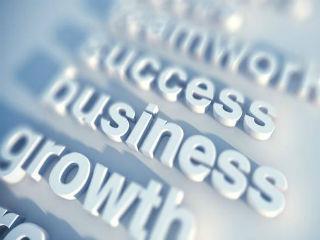 Κάποιοι σήμερα τρομάζουν από το ευρύ φάσμα των Big Data και των αλλαγών που επιφέρουν. Πολλοί ανησυχούν για τα ζητήματα που τίθενται αναφορικά με το απόρρητο και την ασφάλεια. Αυτά τα ερωτήματα είναι σοβαρά και απαιτούν σοβαρές απαντήσεις από πλευράς τεχνολογίας και πολιτικής. 