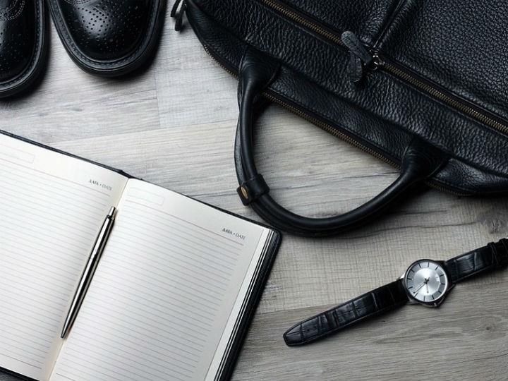 Ο Εσωτερικός Έλεγχος είναι μια ανεξάρτητη, αντικειμενική, διαβεβαιωτική και συμβουλευτική δραστηριότητα, η οποία προσθέτει αξία και βελτιώνει τις εταιρικές δραστηριότητες και λειτουργίες.
