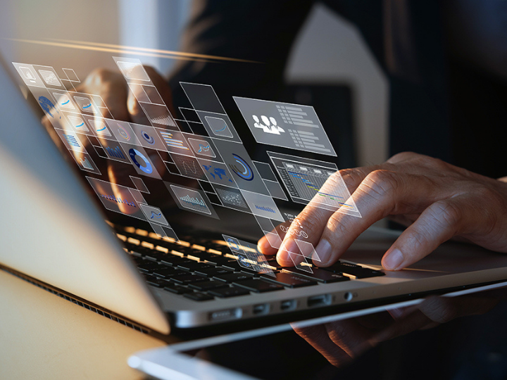 «Η αναζήτηση της  ικανοποίησης των καταναλωτών και ψηφοφόρων, εφεξής, θα γίνεται όλο και πιο αναλυτική και διεισδυτική, με αποτέλεσμα να υπάρξει αγώνας δρόμου για την αποτελεσματικότερη εξυπηρέτησής της.»