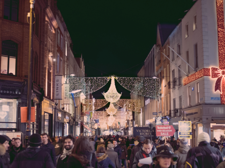 Η έρευνα πραγματοποιήθηκε σε πανελλαδικό δείγμα 2.332 ατόμων, τη χρονική περίοδο από 16 Δεκεμβρίου 2022 έως 12 Ιανουαρίου 2023.