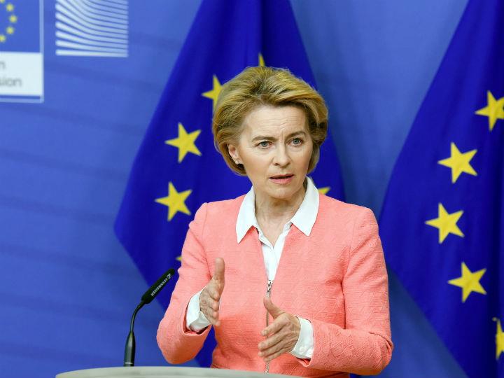 «Η Von der Leyen απείχε μέχρι τώρα τελείως από τους διαλόγους της κομματικής της οικογένειας. Όπως, σχετικά με το αν το Fidesz της Ουγγαρίας θα εξακολουθεί να έχει θέση στο ΕΛΚ.»