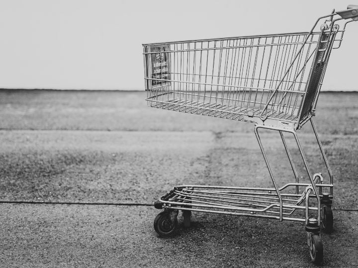 Οι εξωφρενικές τιμές της ενέργειας σήμερα δεν έχουν μόνο άμεση, πρωτογενή επίπτωση στη συμπεριφορά των καταναλωτών μέσω της αφαίμαξης των οικογενειακών προϋπολογισμών. Έχουν επιπλέον σοβαρές δευτερογενείς επιπτώσεις. 