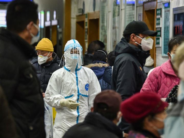 Το crowd control (έλεγχος πλήθους) επιβλήθηκε αυστηρά και οι Κινέζοι φαίνεται ότι μετά από δύο μήνες εμπόδισαν την διάδοσή του ιού σε όλη την χώρα εφαρμόζοντας αυστηρή καραντίνα σε μερικές μεγάλες πόλεις/επαρχίες. 
