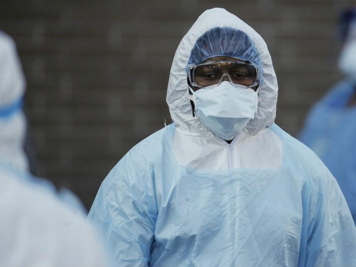 «Η πανδημία του COVID-19 είναι εν πολλοίς ένα ισχυρό συμμετρικό σοκ, διεθνούς επιπέδου, καθώς πλήττει όλους τους πληθυσμούς σε έναν διασυνδεδεμένο κόσμο και μια παγκοσμιοποιημένη οικονομία.»