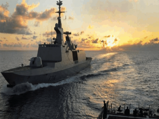 χι μόνο δεν κερδίσαμε αλλά εκτεθήκαμε στα όμματα τόσο των φίλων, επιδεικνύοντας επικίνδυνη ελαφρότητα και ανευθυνότητα, όσο και των εχθρών μας, επιχαίροντες για την ανάδειξη των αδύνατων μας σημείων, τόσο ως προς την αμυντική μας δυνατότητα, όσο και τον λανθασμένο και ανεύθυνο τρόπο που χειριζόμαστε τα εθνικά μας θέματα και τα εξ αυτών συμπέρασμα, ότι μειονεκτούμε αμυντικά, για να μην αναφέρω σκληρότερους χαρακτηρισμούς.