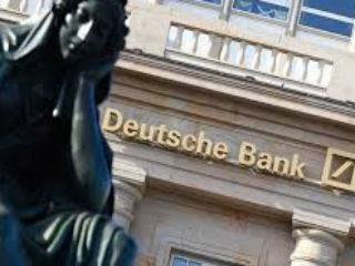 Πρόκειται για κορυφαία στιγμή στις σχέσεις τραπεζών-πολιτικής μέσα στην Ευρωζώνη. Οι ιταλικές τράπεζες όντως έχουν την χείριστη εικόνα αλλά ο ’’θάνατος’’ κρύβεται στην μεγάλη γερμανική ’’μητέρα’’ των τραπεζών.