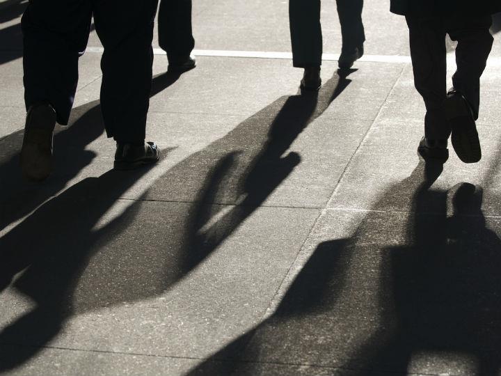 «Διεφθαρμένοι εξουσιαστές αλλά και «λαϊκοί επαναστάτες» χρησιμοποιούν τη διαφθορά στα πολιτικά τους παιχνίδια αλλοιώνοντας και υπονομεύοντας τη δημοκρατία.»