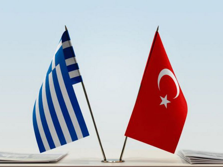 «Επιβάλλεται να κατανοήσουμε ότι καίτοι τελικά θα αποδεχθούμε ορισμένες υποχωρήσεις σε δευτερεύουσας σημασίας θέματα, θα πρέπει να επιλέξουμε την εξ αρχής και μετά εμμονής προβολή -ίσως και υπερβολικών- απαιτήσεων, επισείοντας πειστικά και την απειλή της καταφυγής σε σύγκρουση για την υπεράσπισή τους.»