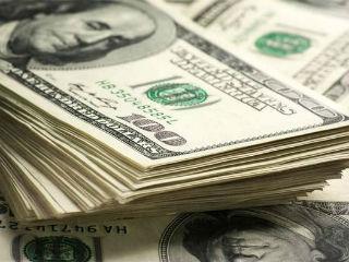 Η ελεύθερη διακύμανση της συναλλαγματικής ισοτιμίας δεν εξάλειψε εντελώς το premium παράλληλης αγοράς σε χώρες όπως η Νιγηρία, καθώς είναι ακόμη μακρινή προοπτική ένας de facto εξορθολογισμός. Στο μεταξύ, η μείωση της αξίας ή η υποτίμηση (που ήταν ακόμη πιο δραματική στην μαύρη αγορά) δεν πρόκειται να δώσει σημαντική ώθηση στις εξαγωγές, διότι ένα ή αρκετά+ εμπορεύματα –οι τιμές των οποίων παραμένουν σε χαμηλά επίπεδα– κυριαρχούν στους εμπορεύσιμους τομείς αυτών των χωρών, ενώ τα δημόσια και ιδιωτικά χρέη είναι σε δολλάρια.