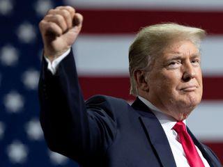 Αλλάζοντας την γραμμή των ΗΠΑ, η κυβέρνηση Τραμπ έχει αρχίσει να επιτίθεται στους διεθνείς θεσμούς, από το ΝΑΤΟ μέχρι τον ΟΗΕ. Με το να μπλοκάρει τον διορισμό νέων δικαστών επί των εμπορικών διαφορών προκειμένου να μην συμμετάσχουν στο επταμελές δευτεροβάθμιο όργανο του Παγκόσμιου Οργανισμού Εμπορίου (ΠΟΕ), η αμερικανική κυβέρνηση εμποδίζει τον Οργανισμό να λειτουργεί κανονικά. 