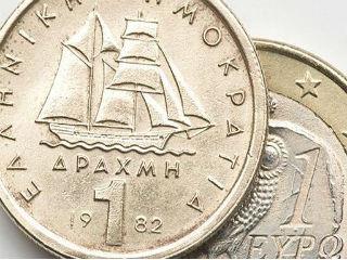  Η Ελλάδα μπορούσε να γλυτώσει την οργή του Σόιμπλε και των δανειστών, την βίαιη επιδρομή λιτότητας με την οποία κανείς δεν συμφωνεί. Και φυσικά, μπορούσε να μην ξαναδανειστεί με τίμημα την εξαθλίωση μας, και μάλιστα να βρίσκεται σήμερα σε χειρότερη θέση, 7 χρόνια μετά την αρχή της κατάρρευσης. Όμως, η χώρα δεν μπορούσε και δεν μπορεί να αλλάξει οικονομικό μοντέλο, έτσι απλά, είτε με την δραχμή είτε με την καραμέλα των μεταρρυθμίσεων που ερμηνεύονται από τον καθένα κατά το δοκούν. Δεν είναι εύκολο, δυστυχώς, ούτε ήταν ποτέ καθ’ όλη την διάρκεια της κρίσης, να αυξηθούν εισοδήματα και περιουσίες χωρίς να εκκαθαριστεί η αγορά. Χωρίς να πάει ο κάθε κατεργάρης στον πάγκο του, με πρώτο το φαύλο, σαθρό και σπάταλο Δημόσιο.