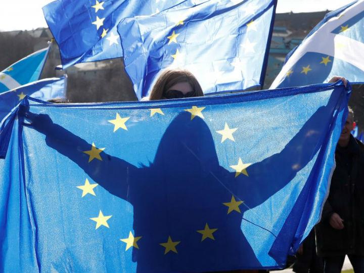 Η γαλλογερμανική πρόταση για τοι Ταμείο Ανάκαμψης, αποτέλεσμα ευρέων διαβουλεύσεων, πολιτικών και τεχνοκρατών από όλες τις χώρες, δεν είναι απλά μια σοβαρή απάντηση στην κρίση της πανδημίας.