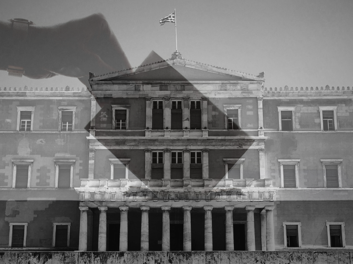 Απ ό,τι όλα δείχνουν, θα γίνει η μάχη των Πλαταιών. Κι όποιος αντέξει, κι όποιος επιβιώσει. Για να δούμε το ΠΑΣΟΚ θα σέρνεται μέχρι το φθινόπωρο του 2025, που λήγει η θητεία του Προέδρου, εν μέσω της συνεχούς αμφισβήτησης; Κρίμα δεν αφήσανε το παιδί να χαρεί την καρέκλα της Χαρ. Τρικούπη.