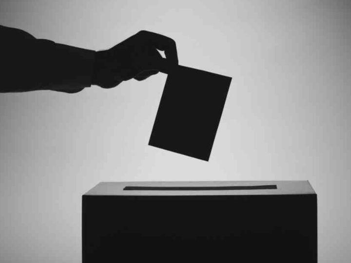 «Υπάρχει λόγος να φοβόμαστε ότι ο πρόεδρος ή τα μέλη του κόμματός του ενδέχεται να κρατήσουν ως όμηρο την πολιτική σταθερότητα της χώρας σε μια προσπάθεια απόσπασης παραχωρήσεων από τους Δημοκρατικούς.»