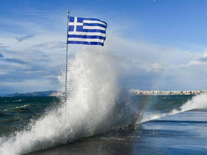 «Το τέλος του 10ετούς αποκλεισμού μας από τις διεθνείς αγορές μας βρήκε με επιφανειακά καλή κλινική εικόνα αλλά και με ένα τρομακτικό δημόσιο χρέος της τάξεως περίπου 200% του ΑΕΠ...»