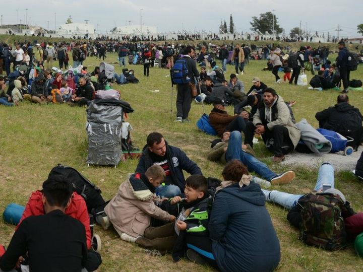 «Η Ευρωπαϊκή Επιτροπή συνειδητοποιώντας την έκταση του οικονοπολιτιστικού προβλήματος αποφάσισε να δράσει διορθώνοντας τα λάθη της πολιτικής που πήγασε από την Συνθήκη της Λισαβόνας.»