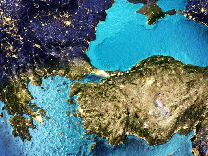 «Οι πρωτοβουλίες μας για να έχουν ουσιαστικό αποτέλεσμα είναι απαραίτητο να εκπορεύονται από έναν κώδικα εθνικής στρατηγικής συγκροτημένο και ρεαλιστικό, που να προβλέπει συγχρόνως και παραλλήλως την ισόρροπη αύξηση τόσο της αμυντικής μας ισχύος όσο και της διεθνούς διπλωματικής μας θέσης.»