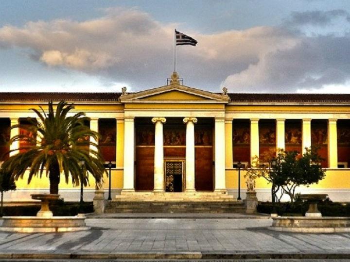 «Το καθεστώς δαιμονοποίησης της επιχειρηματικότητας και των αγκυλώσεων του παρελθόντος, που απέκλειαν τη διείσδυση των δημόσιων ερευνητικών κέντρων και πανεπιστημίων στην αγορά, φαίνεται να εκλείπουν πλέον.»