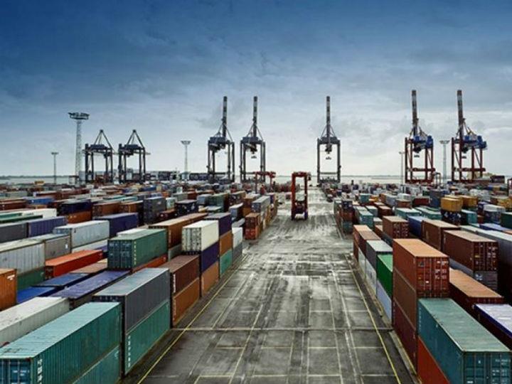 «Μετά το ιστορικό ρεκόρ που πέτυχαν πέρυσι οι εξαγωγές, φθάνοντας στα 33,8 δισ. ευρώ, κατάφεραν να διατηρήσουν τη δυναμική και κατά τη διάρκεια της πανδημίας.»